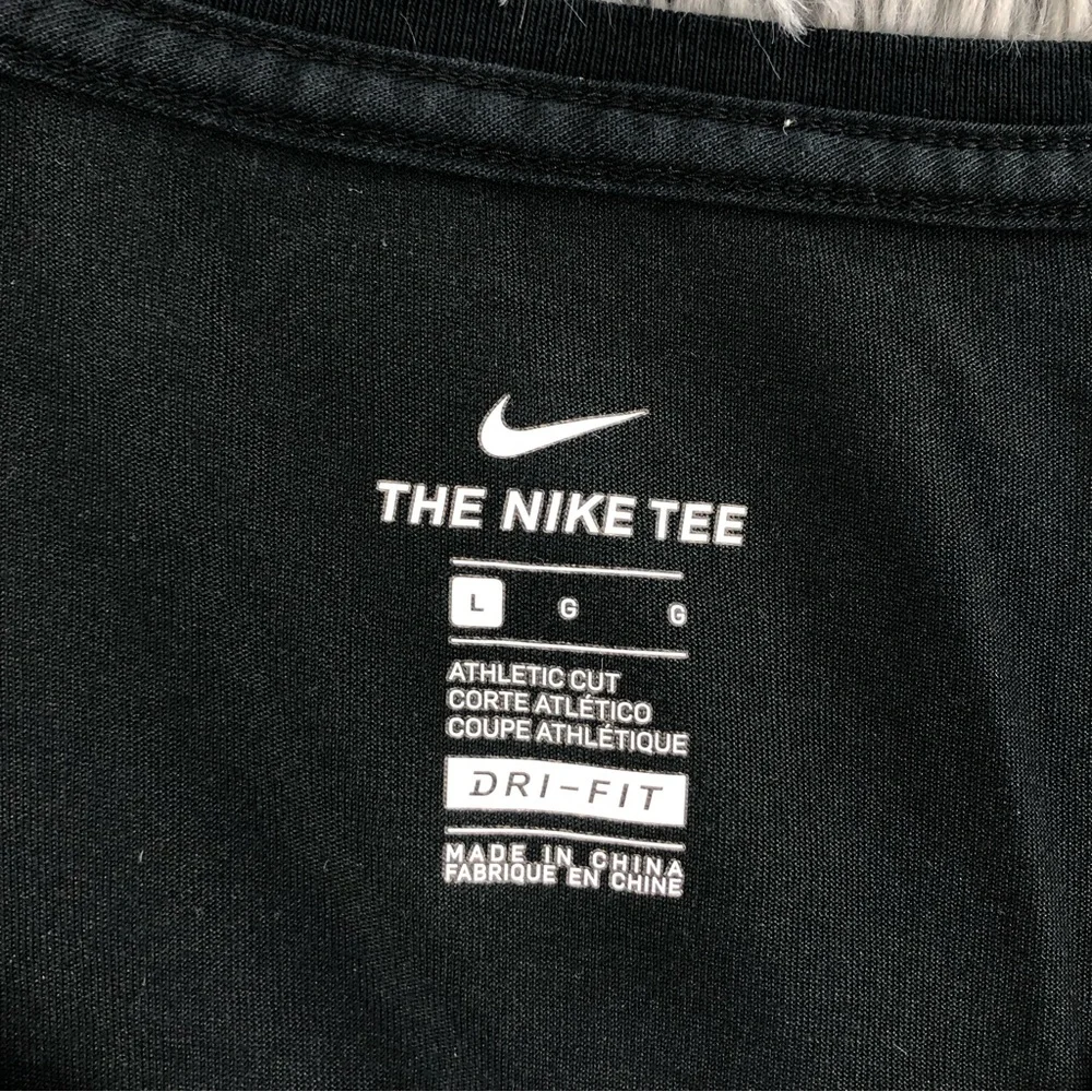 Nike Tshirt Womens Large Swoosh Checkmark Black Athletic Workout Dri Fit Shirt